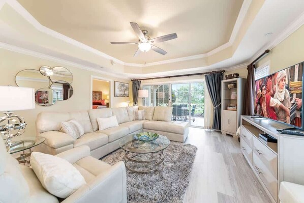 Smart TV, offices - Dream vacation condo at resort close to Disney (Reunion)
