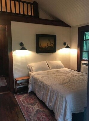2 bedrooms, desk, free WiFi, bed sheets - Cozy Historic Cottage on a Private Island / Real Old Florida/Close to Springs! (Georgetown)