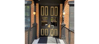 Ulysses Suites, Suite 204