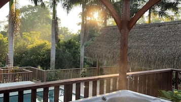 Bain à remous extérieur