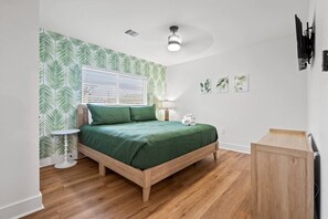 3 chambres, fer et planche à repasser, Wi-Fi, draps fournis