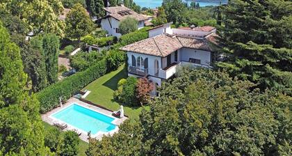 Villa Stefanie, mit privatem Pool und atemberaubender Aussicht