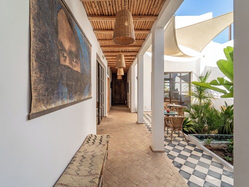 Élégante villa de charme avec piscine chauffée – jusqu’à 12 hôtes, Essaouira