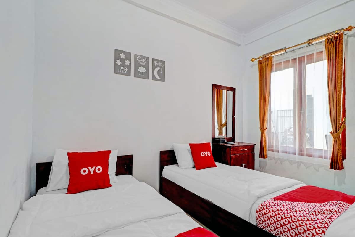 Standard Twin Room | Free WiFi, bed sheets