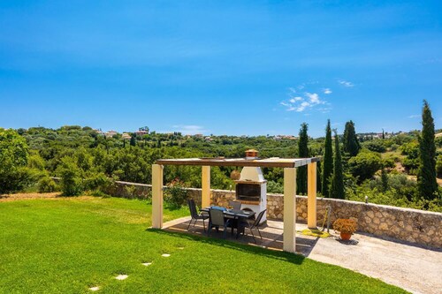 Europe Villa Io - Two Bedroom Villa, Sleeps 4