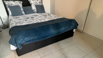 1 bedroom, iron/ironing board, bed sheets