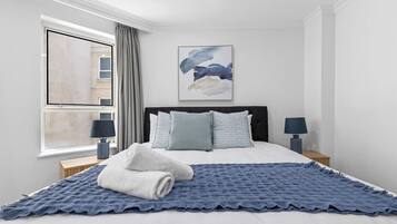 2 Schlafzimmer, Schreibtisch, Bügeleisen/Bügelbrett, kostenloses WLAN