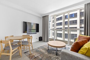 Smart TV, stereo - Cosy 2BR Unit  | Gem in Heart of Sydney (Sydney)