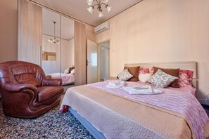 City Room | Free WiFi - Venice Magic Night Apartment (Mestre)
