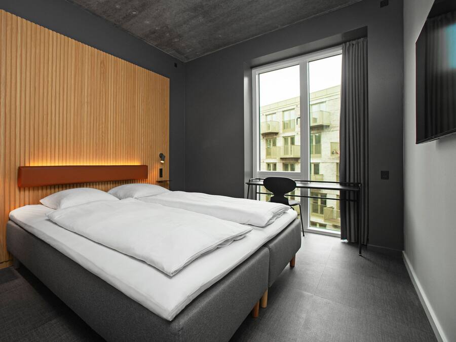 Escriptori i espai de treball apte per a portàtils