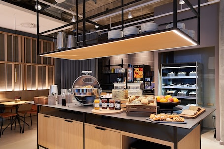 Daily buffet breakfast (DKK 139 per person)