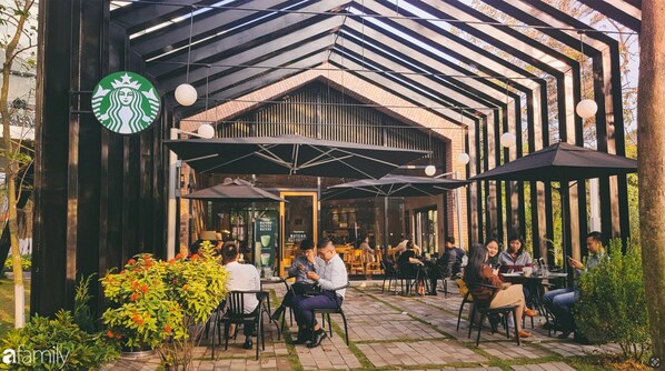 Coffee shop