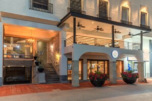 Exterior detail - Hotel San Francisco Lerdo  (Lerdo)