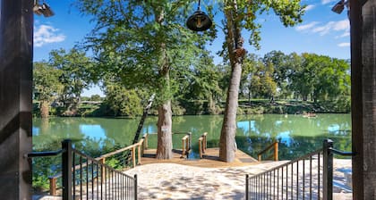 Modern Farmhouse on the Guadalupe River in Seguin, TX!