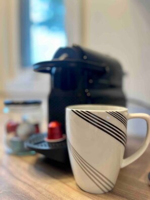 Coffee and/or coffee maker - Chalet BIA - Au courant des 2 rivières (Weedon)