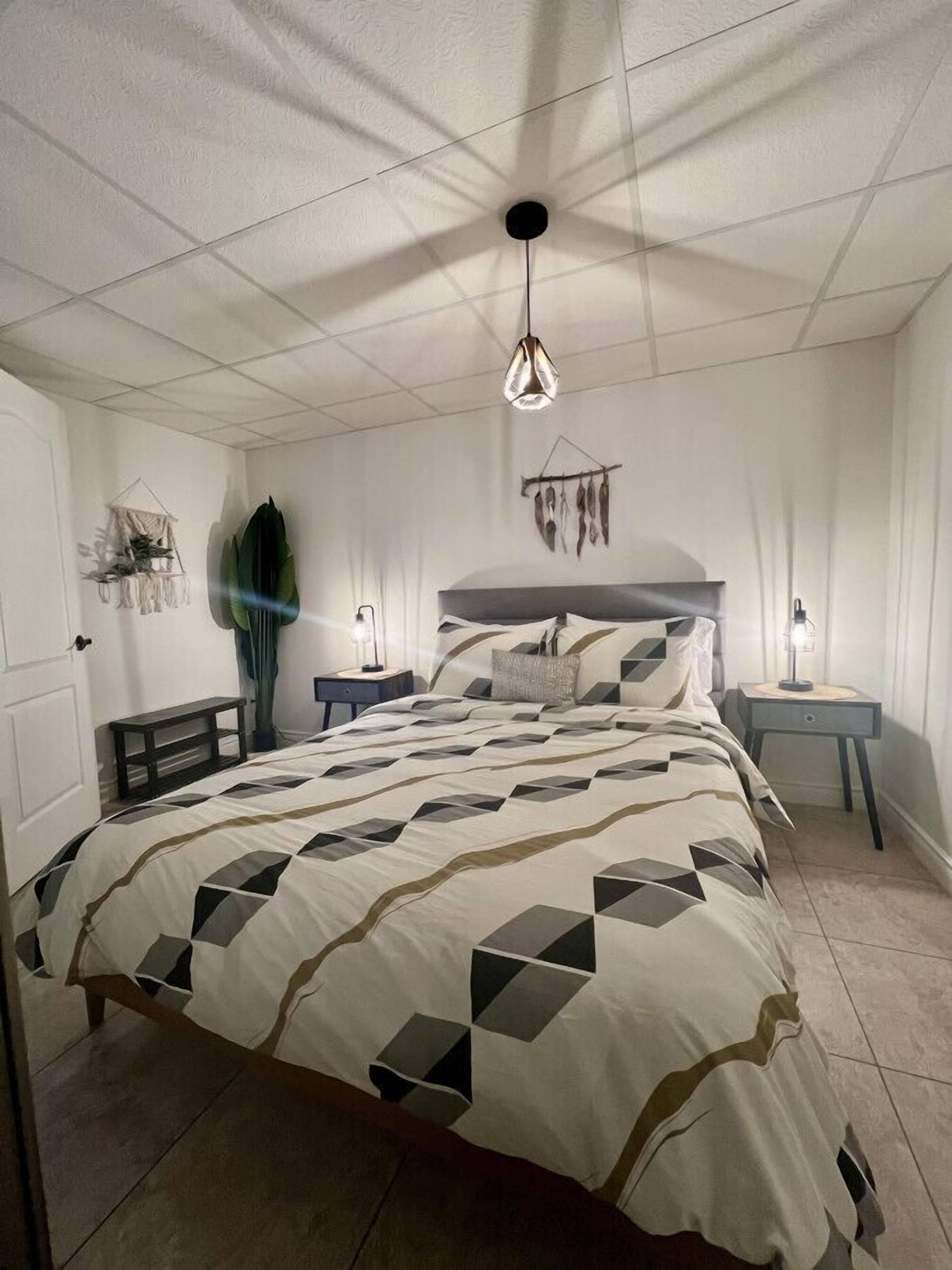 3 bedrooms, WiFi, bed sheets