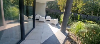 Theferienwohnung Moderne 2 Zimmer Ferienwohnung in Einem Neubau