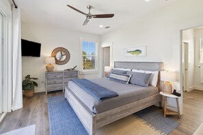 1 habitación, tabla de planchar con plancha y cuna de viaje