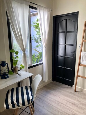 Comfort Double or Twin Room | Individually decorated, individually furnished, free WiFi - V&S Hostel Boutique Buenos Aires  (Buenos Aires)