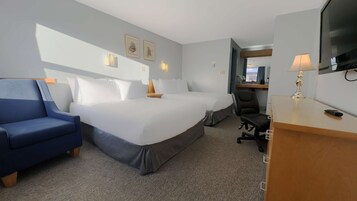 Habitación, 2 camas dobles (Coast, Annex) | Escritorio, cortinas opacas, tabla de planchar con plancha y wifi gratis