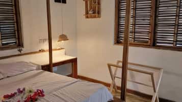 Standard Double Room | Bed sheets