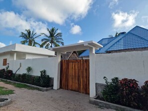 Exterior - Mafia Island Bungalows (Mafia Island)