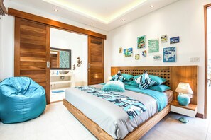 Villa (5 Bedrooms) | Exterior