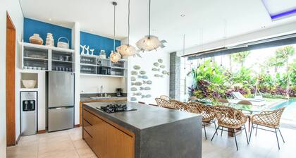 Huge Loft 200m From the Beach Canggu