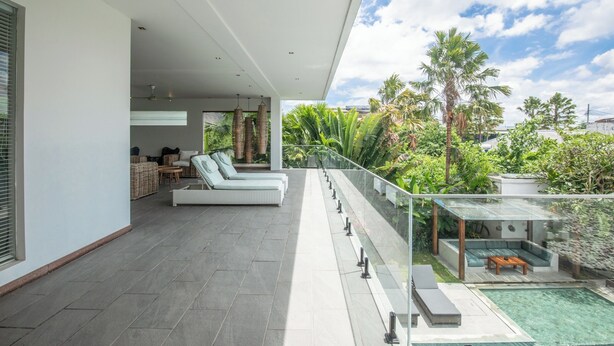 Villa (5 Bedrooms) | Exterior