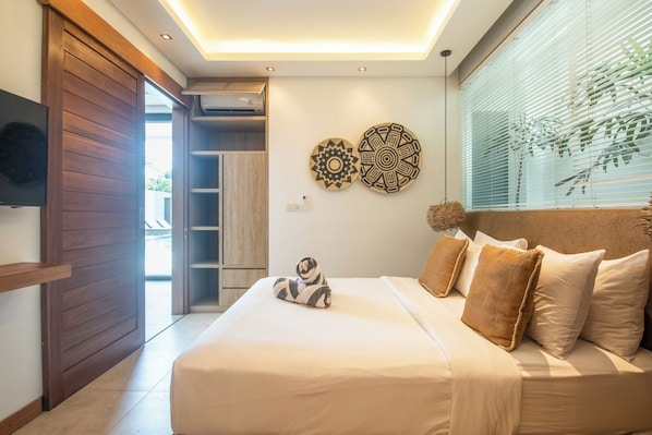 Villa (5 Bedrooms) | Exterior