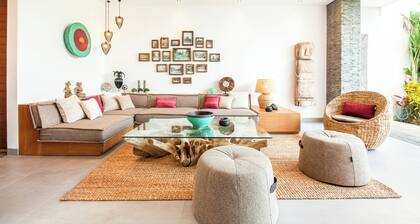 Chic 2BR Villas, Brawah Hub, 300m to Coastal Bliss