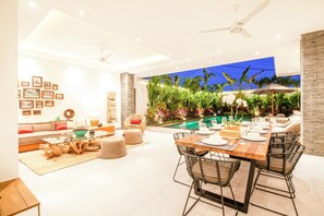 Exterior - Chic 2BR Villas, Brawah Hub, 300m to Coastal Bliss (Canggu)