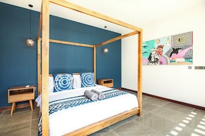Villa (5 Bedrooms) | Exterior