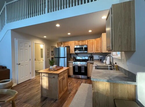 The Blue Elk - Lake Huron Views & Beach Access