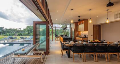 Exquisite 4BR Haven, 5min Stroll to Beach Canggu