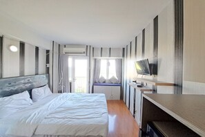 Habitació doble Deluxe | Escriptori, wifi gratuïta i roba de llit