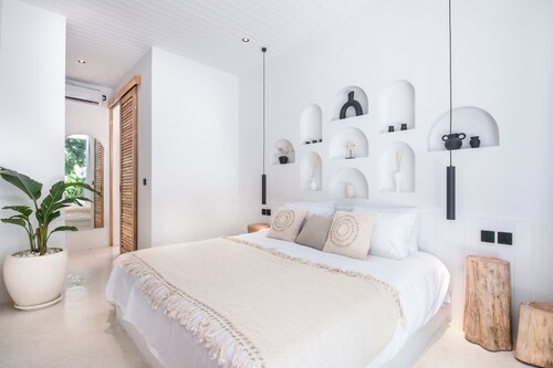 New 2 BR Villa 2mins to Bingin Beach