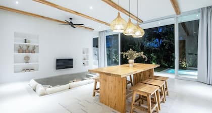New 2 BR Villa 2mins to Bingin Beach