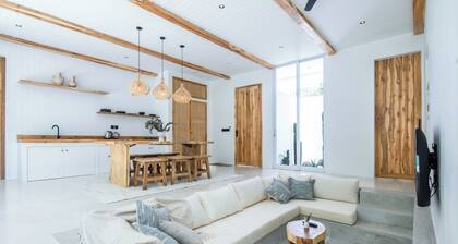 New 2 BR Villa 2mins to Bingin Beach