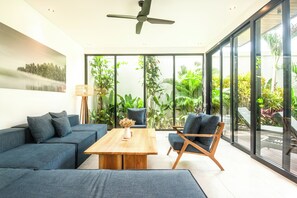 Villa (5 Bedrooms) | Exterior