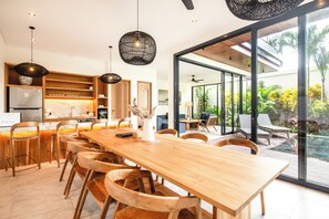 Villa (5 Bedrooms) | Exterior