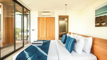 Villa (5 Bedrooms) | Exterior