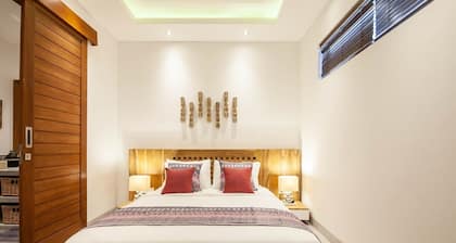 Chic 2BR Villas, Brawah Hub, 300m to Coastal Bliss