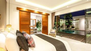 Villa (6 Bedrooms) | Exterior