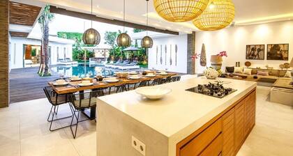 Chic 2BR Villas, Brawah Hub, 300m to Coastal Bliss