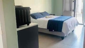 1 habitación, wifi y ropa de cama