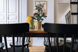 Dining - Modern & Cosy Flat—Montmartre (Paris)