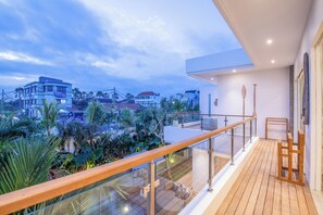 Villa (4 Bedrooms) | Exterior