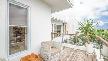 Villa (4 Bedrooms) | Exterior