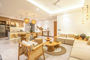 Villa (4 Bedrooms) | Exterior